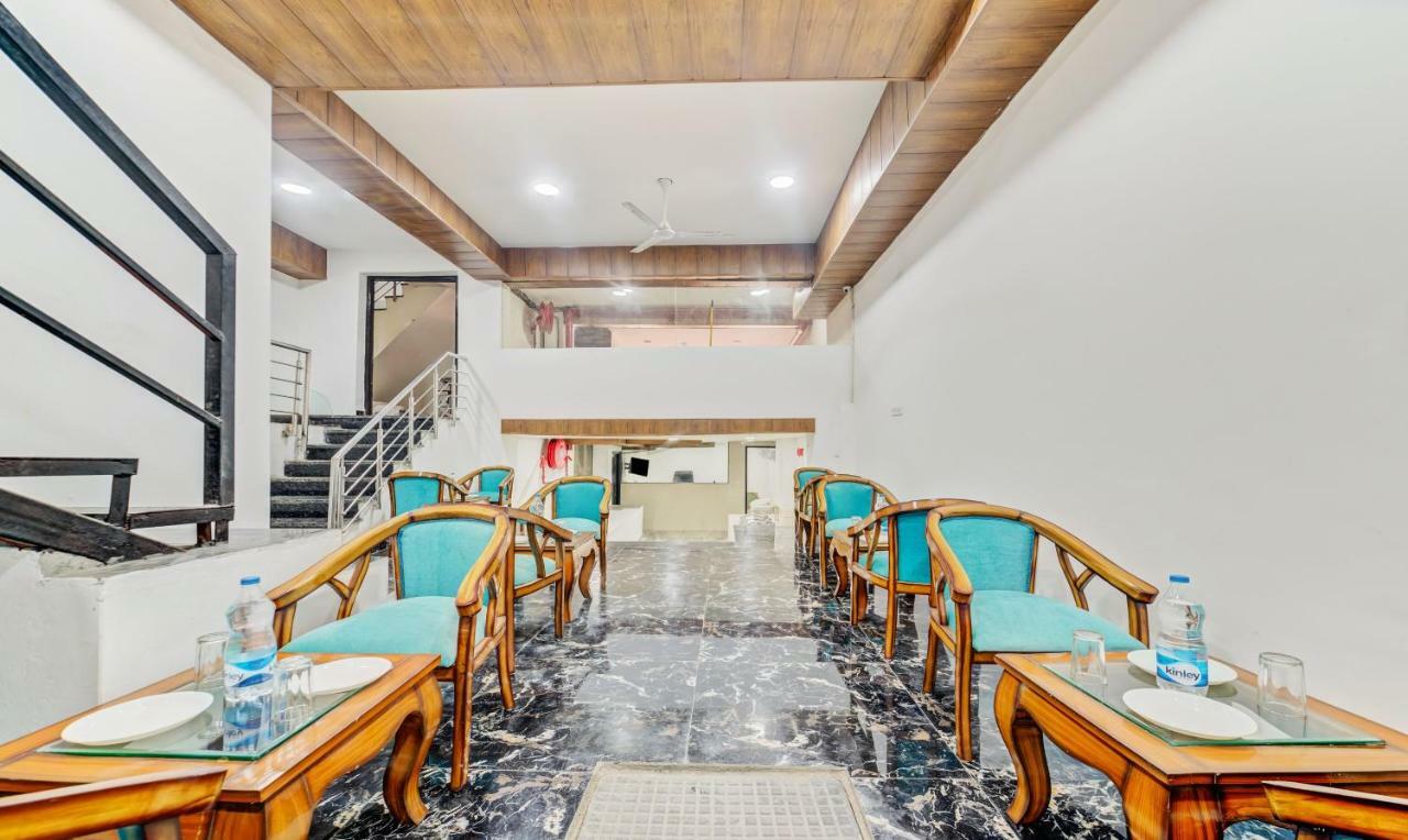 Hotel Nysha Palace Near Igi Airport ニューデリー エクステリア 写真